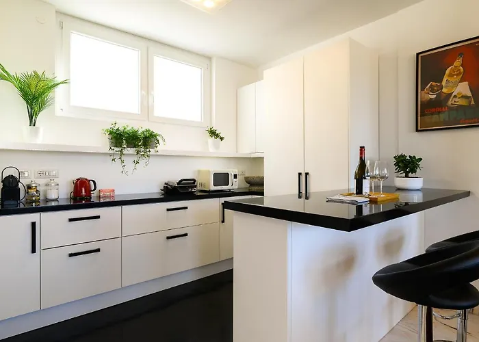 Peaceful Penthouse With Garage By Ndp Rent Апартаменты Рим