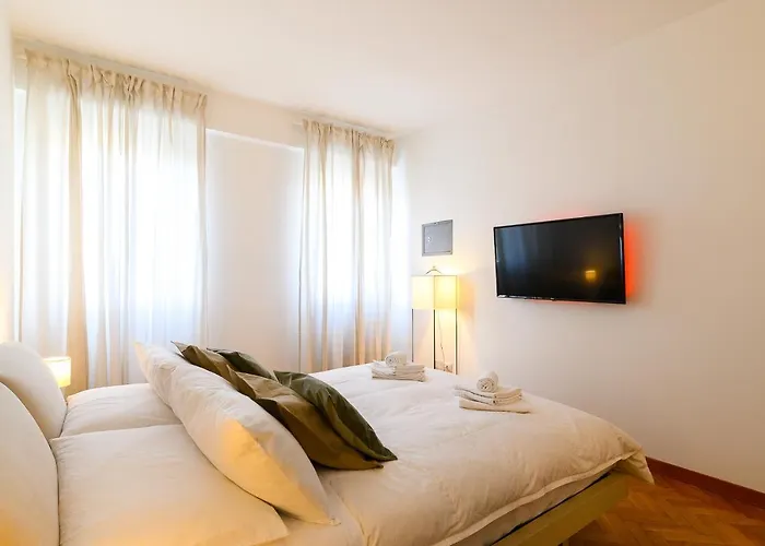 Peaceful Penthouse With Garage By Ndp Rent Апартаменты *